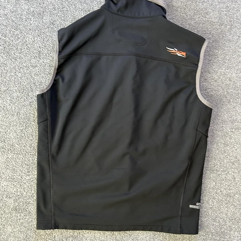 Sitka Softshell Vest Mens Medium Black Gore Windstopper Full Zip Hunting
